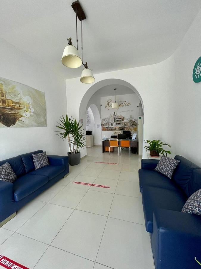 Hostel Cazino Nord Rooms Мамая Екстериор снимка