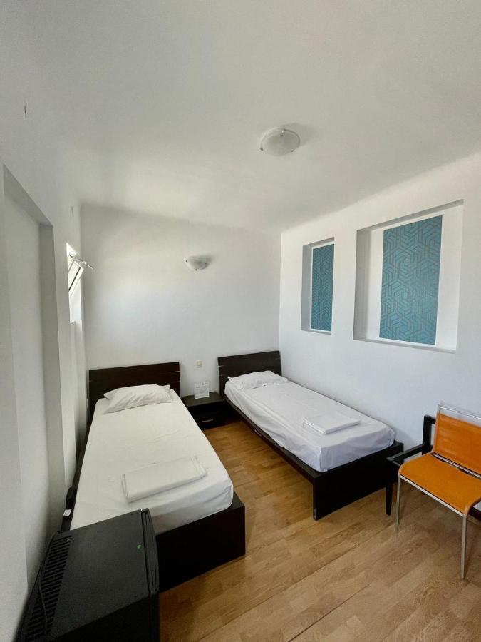 Hostel Cazino Nord Rooms Мамая Екстериор снимка