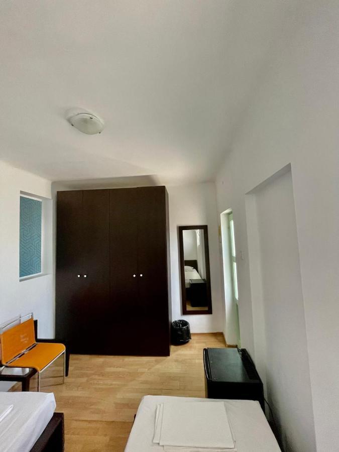 Hostel Cazino Nord Rooms Мамая Екстериор снимка