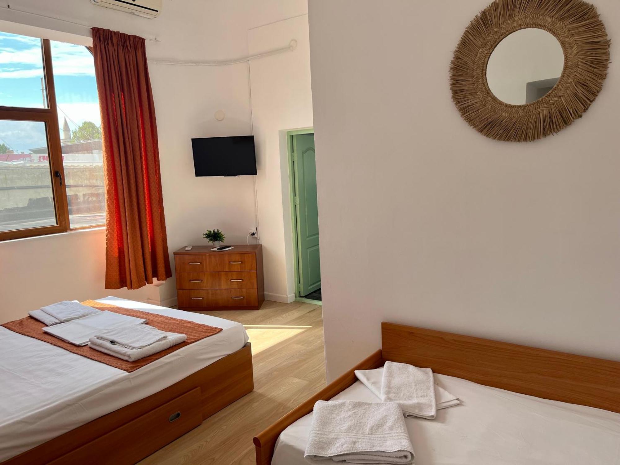 Hostel Cazino Nord Rooms Мамая Екстериор снимка