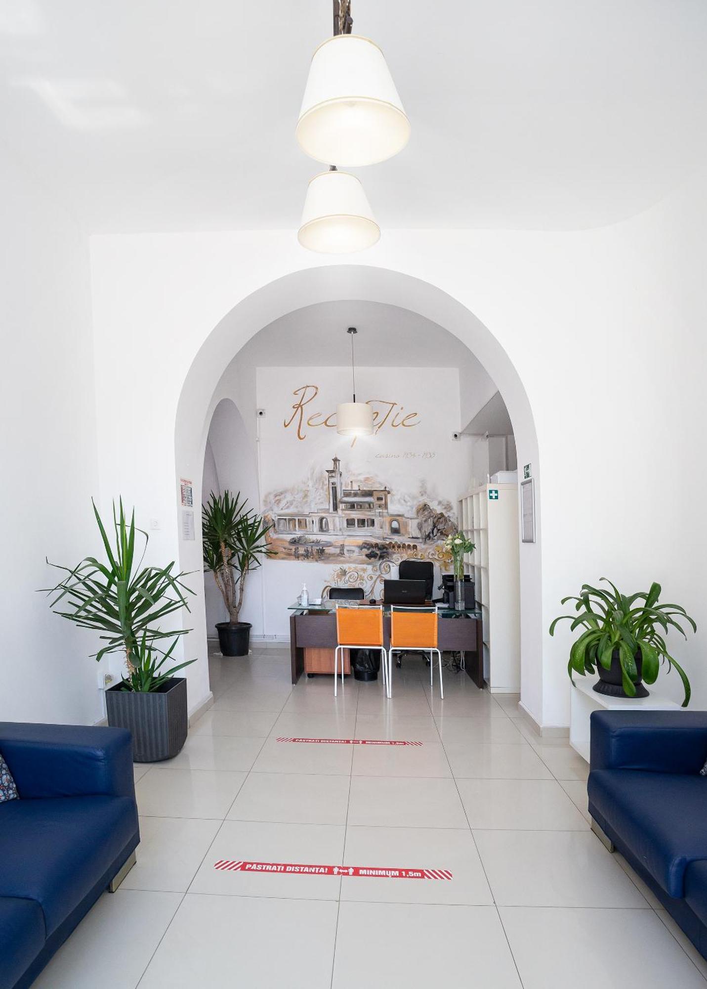 Hostel Cazino Nord Rooms Мамая Екстериор снимка